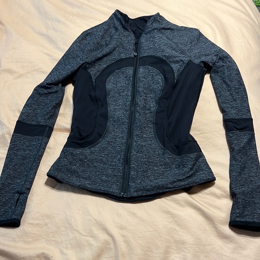 Lululemon reversible lightweight jacket